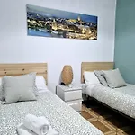 Triana 44 Familiar Luxury